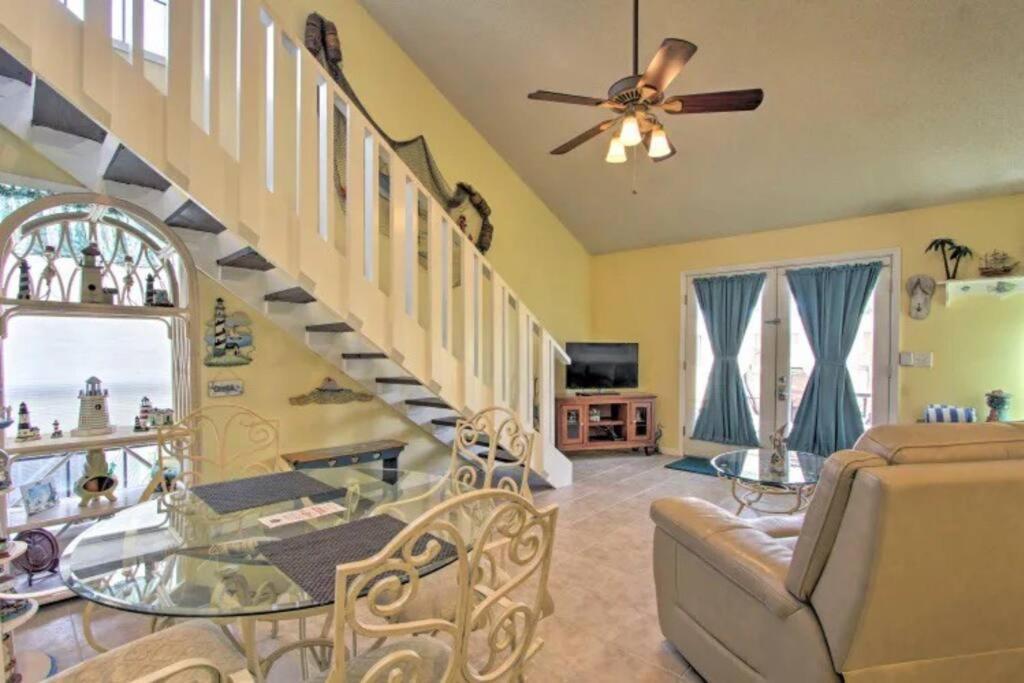 פנמה סיטי ביץ' Cheerful 1-Bedroom Townhouse With Spacious Loft מראה חיצוני תמונה