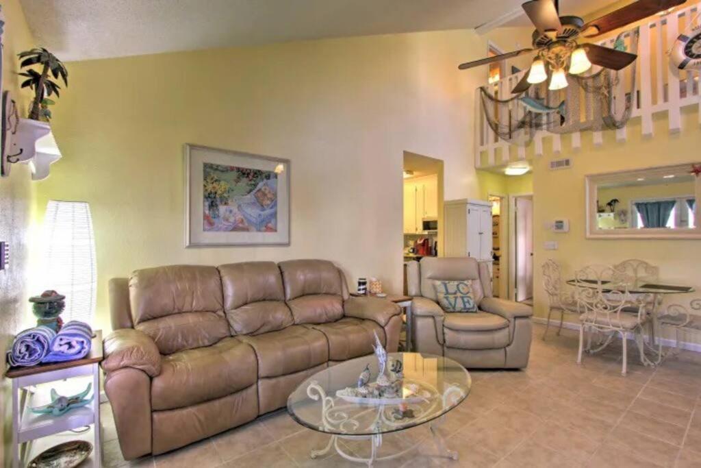 פנמה סיטי ביץ' Cheerful 1-Bedroom Townhouse With Spacious Loft מראה חיצוני תמונה